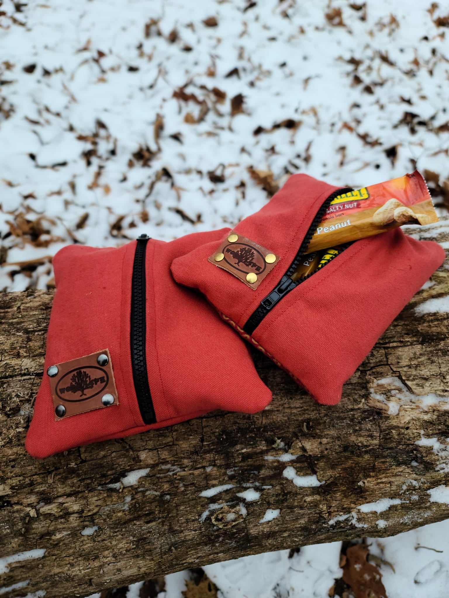 Small Lined Center Zipper Pouch - 6